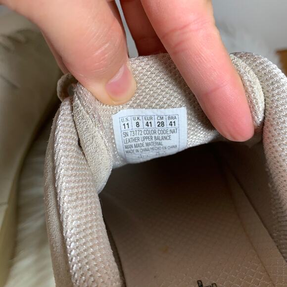 Skecher Street Leather Sneaker Size 11 Color Light Tan - Picture 3 of 13